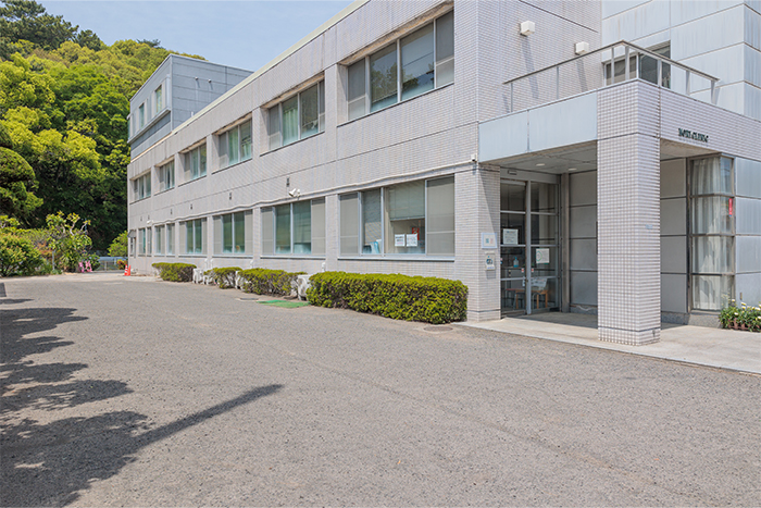南側駐車場